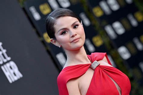 selena gomez bigger boobs|Selena Gomez Wore Nothing But a Plunging Red Bra in a Set of。